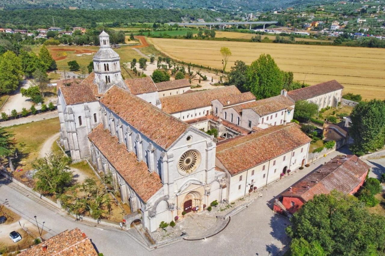 Casa Fra Gli Ulivi Di Giuseppe Pensionat Sonnino Exteriör bild