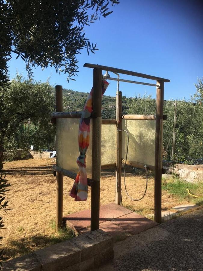 Casa Fra Gli Ulivi Di Giuseppe Pensionat Sonnino Exteriör bild
