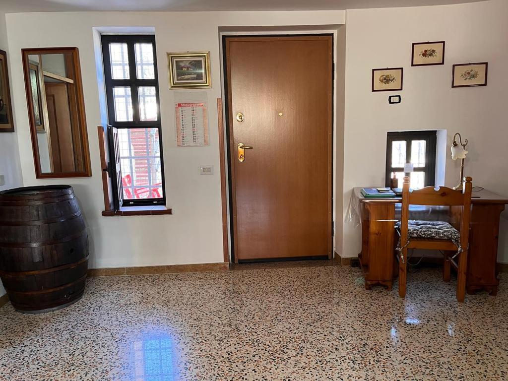 Casa Fra Gli Ulivi Di Giuseppe Pensionat Sonnino Exteriör bild